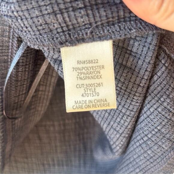 Max Studio Blue Textured Knit Flutter Sleeve Top Small NWT Lightweight - Picture 5 of 5